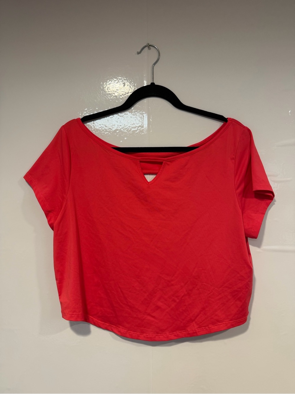 Buffbunny Collection Red Short Sleeve V-Neck Cutout Open Back Top XL